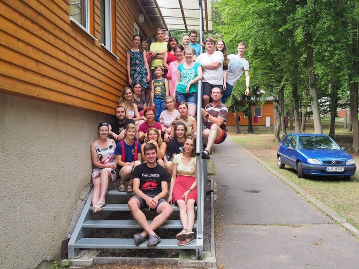 Společná fotka na soustředění ve Štítarech